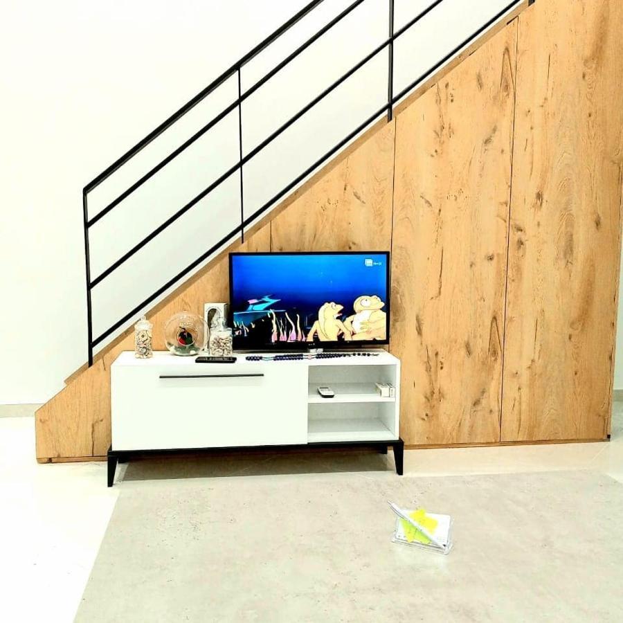 Apartament Me Qera Dublex Lungomare Vlorë Exterior foto