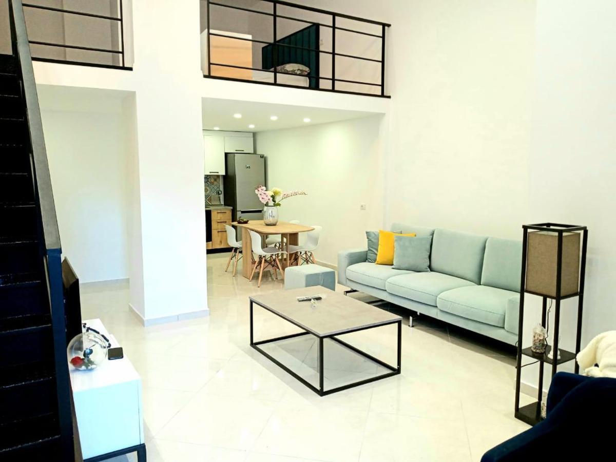 Apartament Me Qera Dublex Lungomare Vlorë Exterior foto