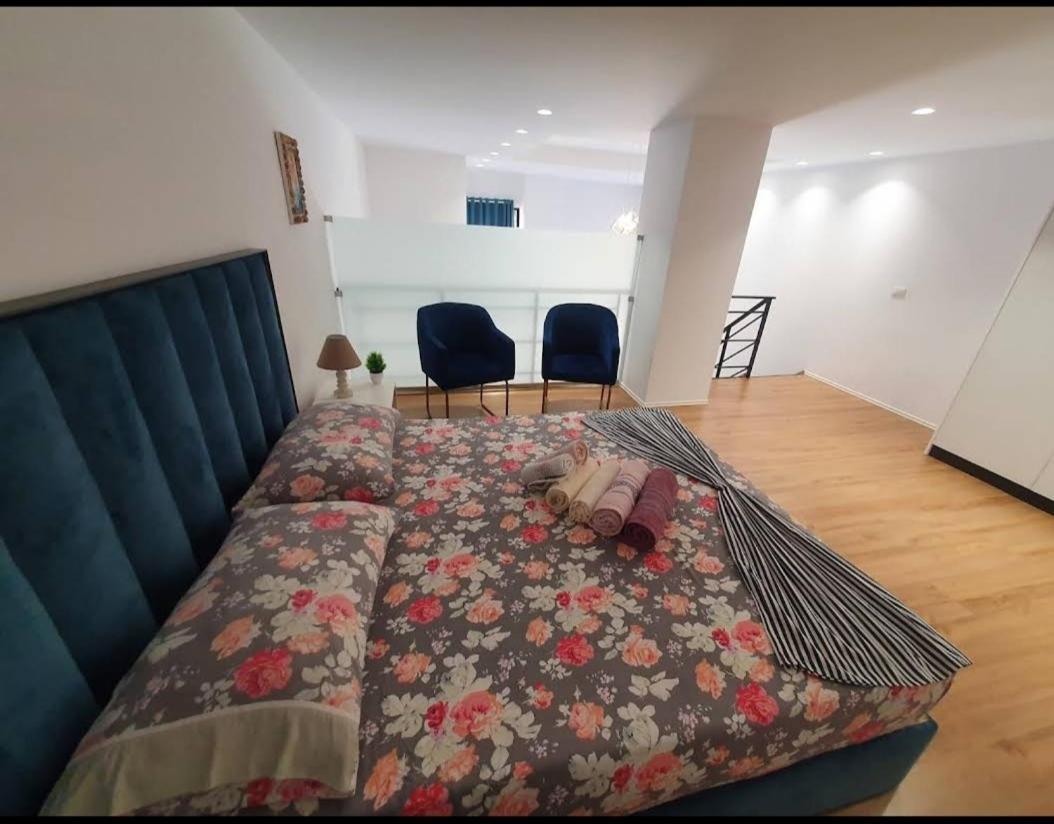 Apartament Me Qera Dublex Lungomare Vlorë Exterior foto