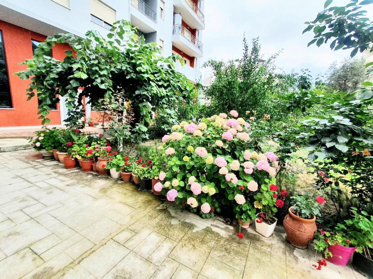Apartament Me Qera Dublex Lungomare Vlorë Exterior foto